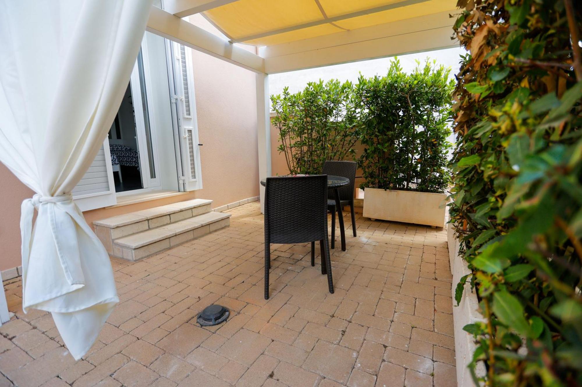 Le Murge Del Salento Hotel B&B Depandance Uggiano La Chiesa Eksteriør billede
